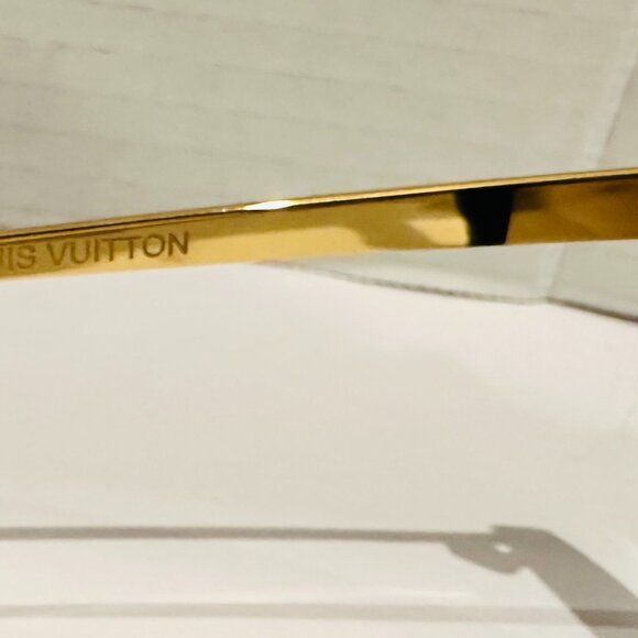 Unique Louis Vuitton Sunglasses with Monogram Trim - EXCELLENT CONDITION - Picture 8 of 12
